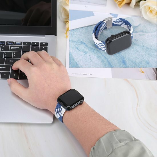 Geflochtenes Armband - Blau mit Wei&szlig; - Geeignet f&uuml;r Apple Watch 44mm / 45mm / 46mm / 49mm