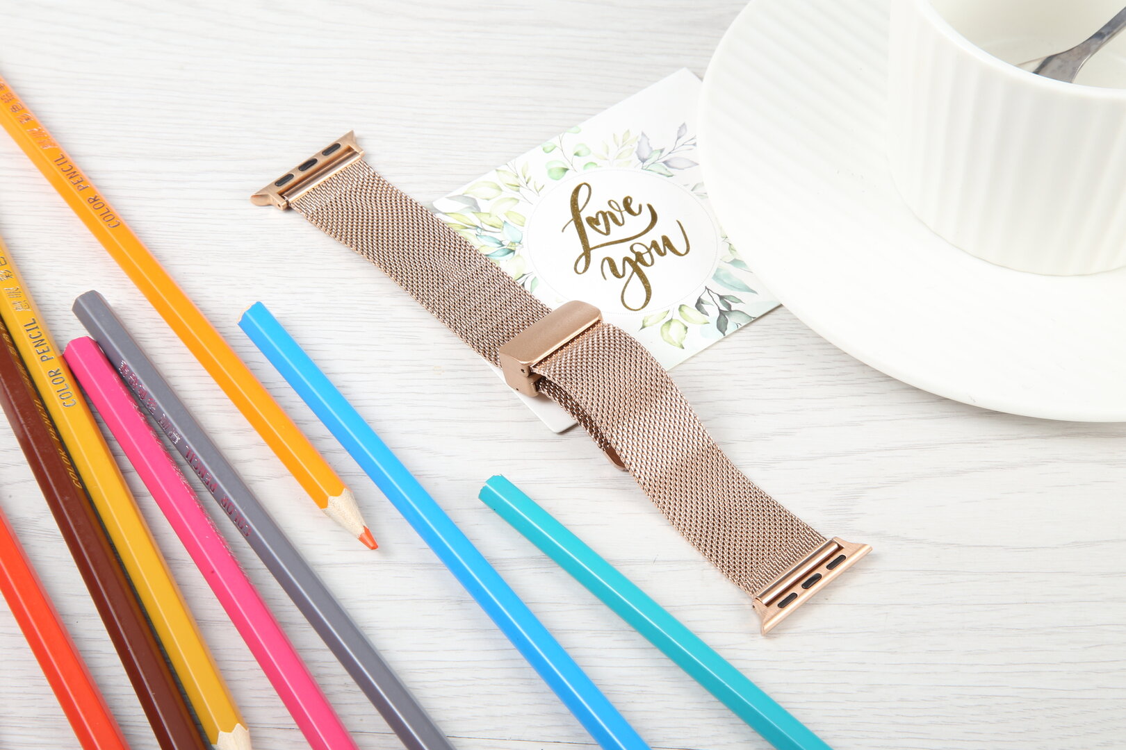 Milanaise-Armband mit faltbarem Magnetverschluss - Champagner Gold - Passend f&uuml;r Apple Watch 44mm / 45mm / 46mm / 49mm