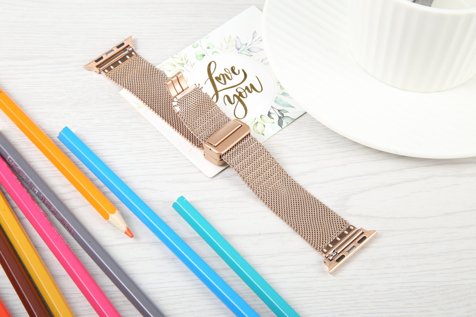 Milanaise-Armband mit faltbarem Magnetverschluss - Champagner Gold - Passend f&uuml;r Apple Watch 44mm / 45mm / 46mm / 49mm