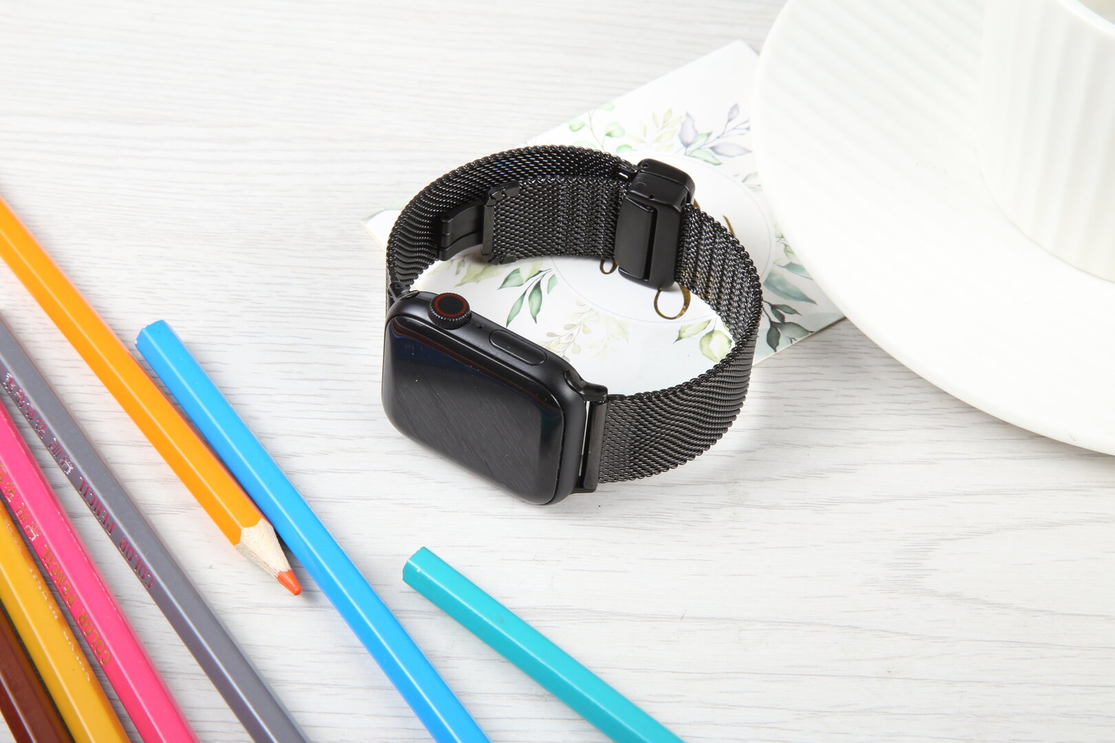 Milanaise-Armband mit faltbarem Magnetverschluss - Schwarz - Passend f&uuml;r Apple Watch 44mm / 45mm / 46mm / 49mm