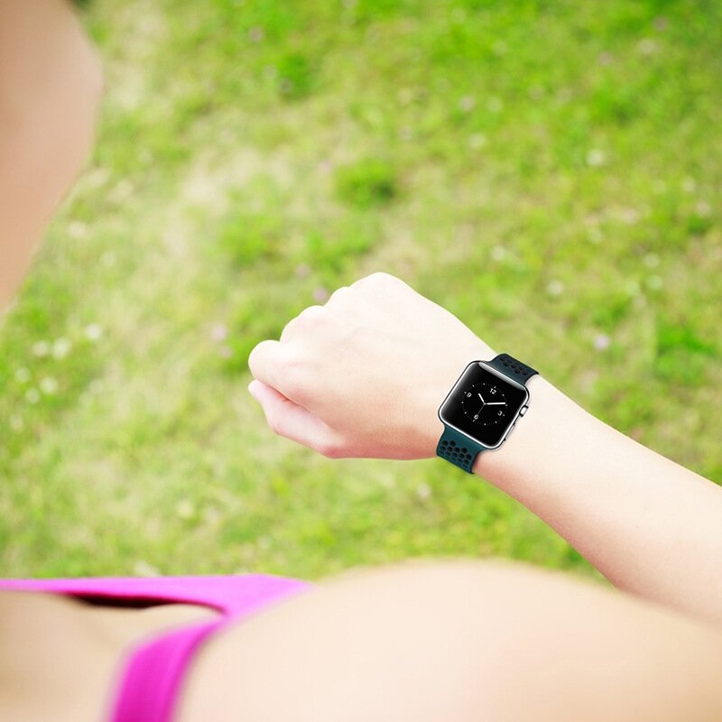 Armband mit L&ouml;chern - Gr&uuml;n - Geeignet f&uuml;r Apple Watch 44mm / 45mm / 46mm / 49mm