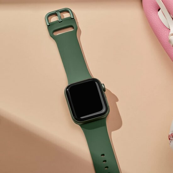 Weiches Silikonarmband mit Schnallenverschluss - Tannengr&uuml;n - Geeignet f&uuml;r Apple Watch 38mm / 40mm / 41mm / 42mm