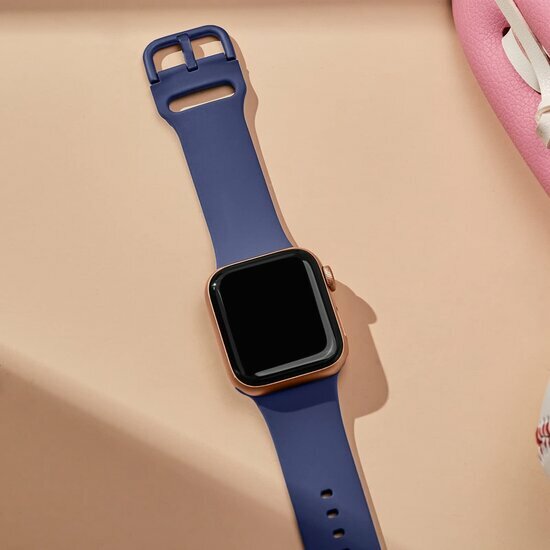 Weiches Silikonarmband mit Schnallenverschluss - Indigo - Geeignet f&uuml;r Apple Watch 38mm / 40mm / 41mm / 42mm