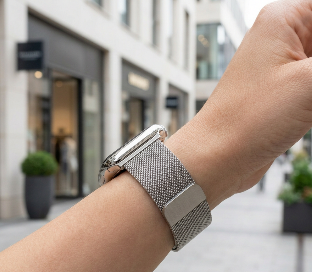 Milanaise Band - Silber - Extra starker Magnet - Geeignet f&uuml;r Apple Watch 44mm / 45mm / 46mm / 49mm