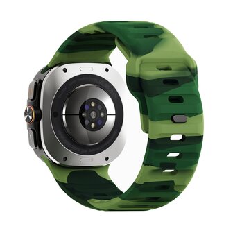 Wave Silikonarmband - Armee gr&uuml;n camouflage - Samsung Galaxy Watch Ultra 47mm