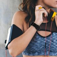 Weiches Silikonarmband mit Schnallenverschluss - Schwarz - Geeignet f&uuml;r Apple Watch 38mm / 40mm / 41mm / 42mm