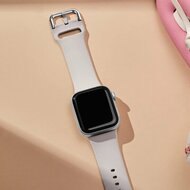 Weiches Silikonarmband mit Schnallenverschluss - Polarstern / Starlight - Passend f&uuml;r Apple Watch 44mm / 45mm / 49mm