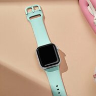 Weiches Silikonarmband mit Schnallenverschluss - Mintgr&uuml;n - Geeignet f&uuml;r Apple Watch 44mm / 45mm / 49mm