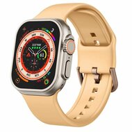 Weiches Silikonarmband mit Schnallenverschluss - Dunkelgelb - Geeignet f&uuml;r Apple Watch 44mm / 45mm / 49mm