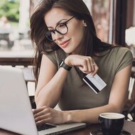 Magnetisches Stahlband - Sehr starker Magnet - Schwarz - Geeignet f&uuml;r Apple Watch 44mm / 45mm / 46mm / 49mm