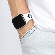 Solo Loop Sportband - Gr&ouml;&szlig;e: M - Wei&szlig; + Schwarz - Geeignet f&uuml;r Apple Watch 38mm / 40mm / 41mm / 42mm