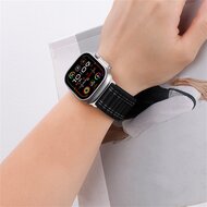 Nylon Wave Armband - Schwarz - Geeignet f&uuml;r Apple Watch 44mm / 45mm / 46mm / 49mm