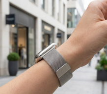 Milanaise Band - Silber - Extra starker Magnet - Geeignet f&uuml;r Apple Watch 44mm / 45mm / 46mm / 49mm