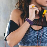 Weiches Silikonarmband mit Schnallenverschluss - Dunkelviolett - Geeignet f&uuml;r Apple Watch 38mm / 40mm / 41mm / 42mm